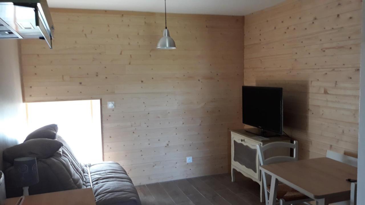 Agreable Gite En Pleine Nature Parmilieu Zewnętrze zdjęcie
